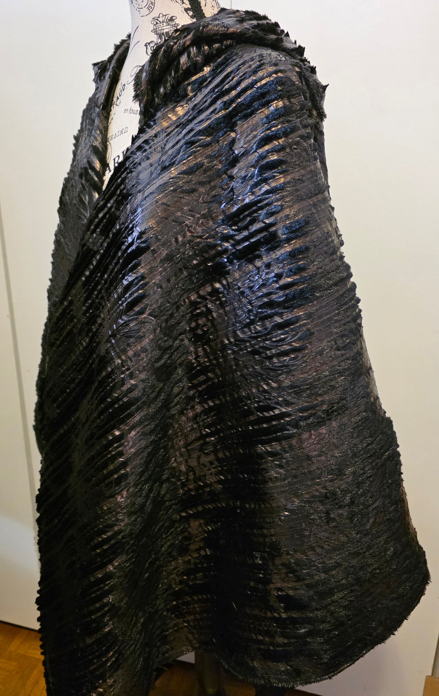 Cape Black and Copper -Faux Fur