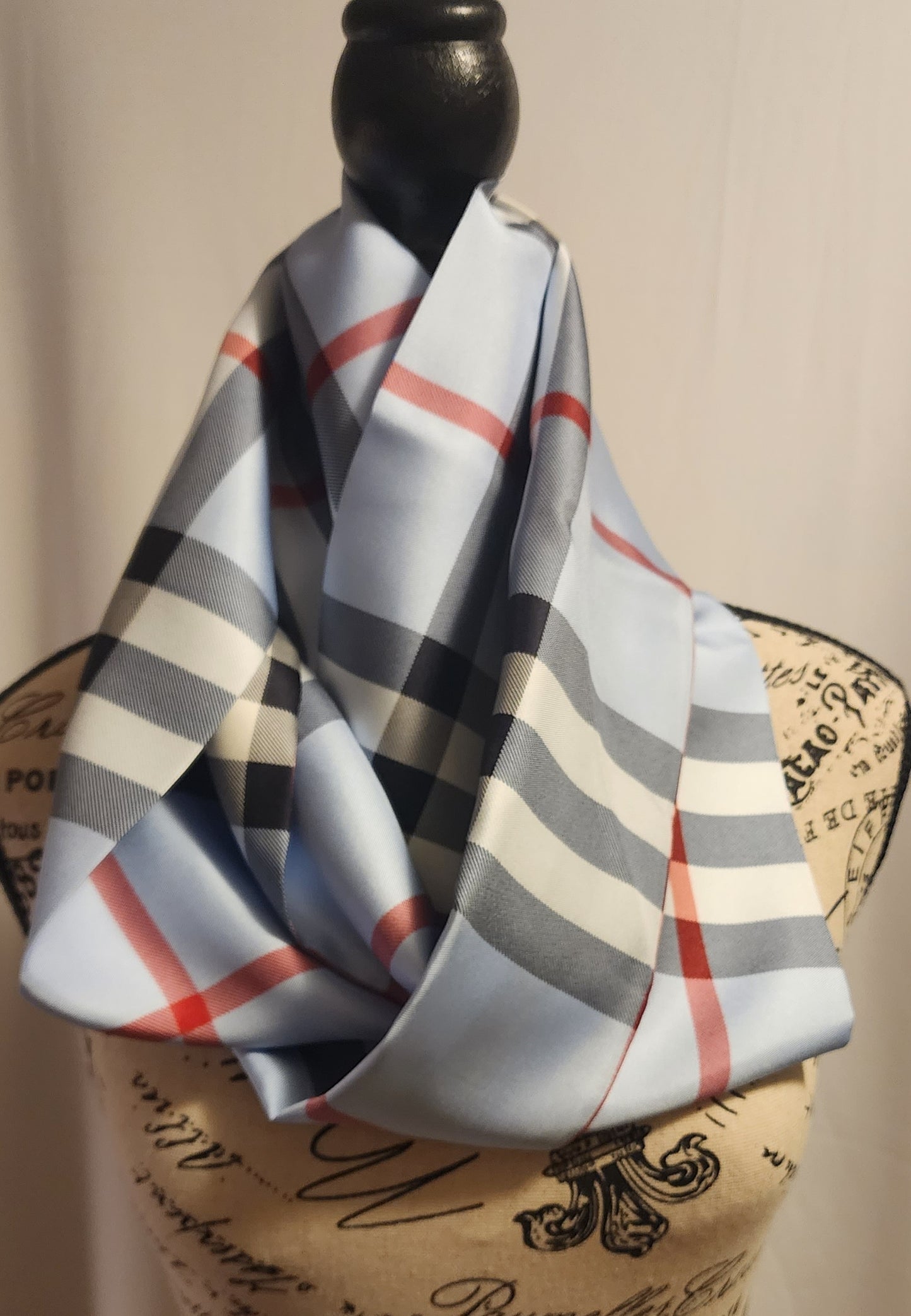 Burberry Plaid Silk scarf in light blue